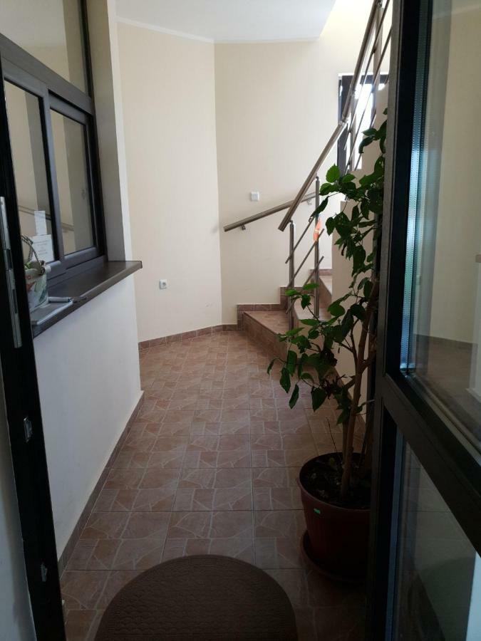 Къща За Гости Луксия Hotel Sukhache Exterior foto